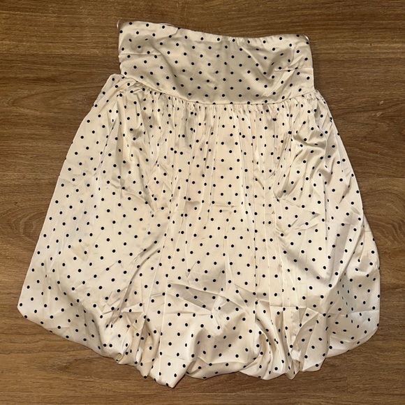 Strapless Mini Dress🖤🤍 - Picture 2 of 4